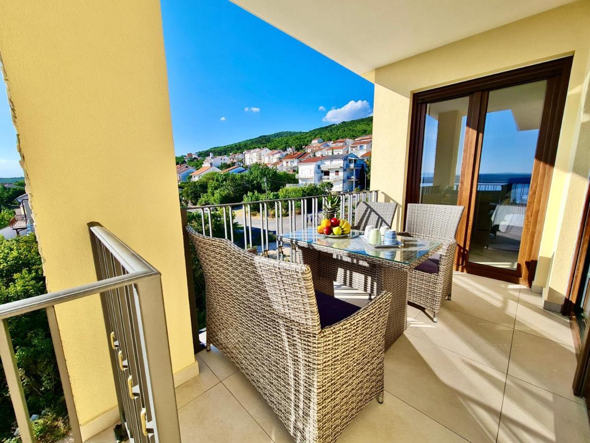 Apartments Sunflower Dramalj Exterior foto